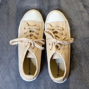 AIRWALK • Stylish Leather Sneakers 👟
